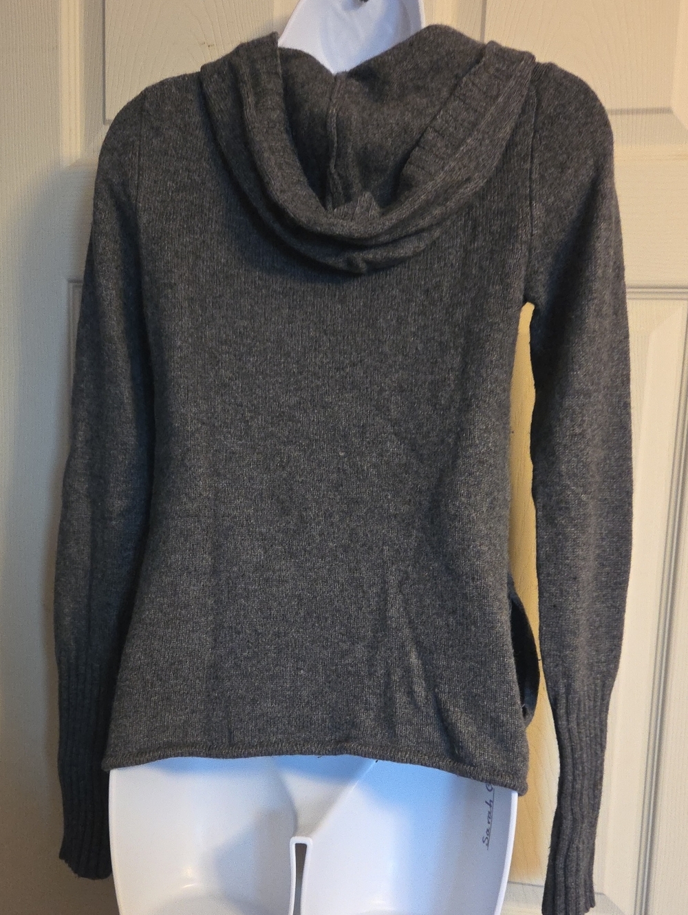 GAP Women's Gray Hooded Knit Pullover Size Small - Picture 7 of 11